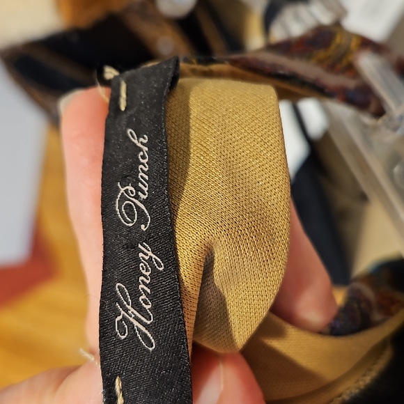 Honey Punch Racerback Paisley Dress Size L - Picture 5 of 6